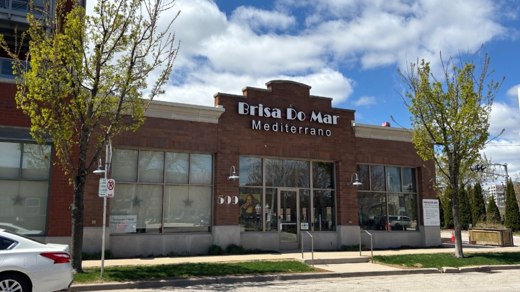 Brunch restaurant planned for Third Ward riverfront space — Shorewood Dining news