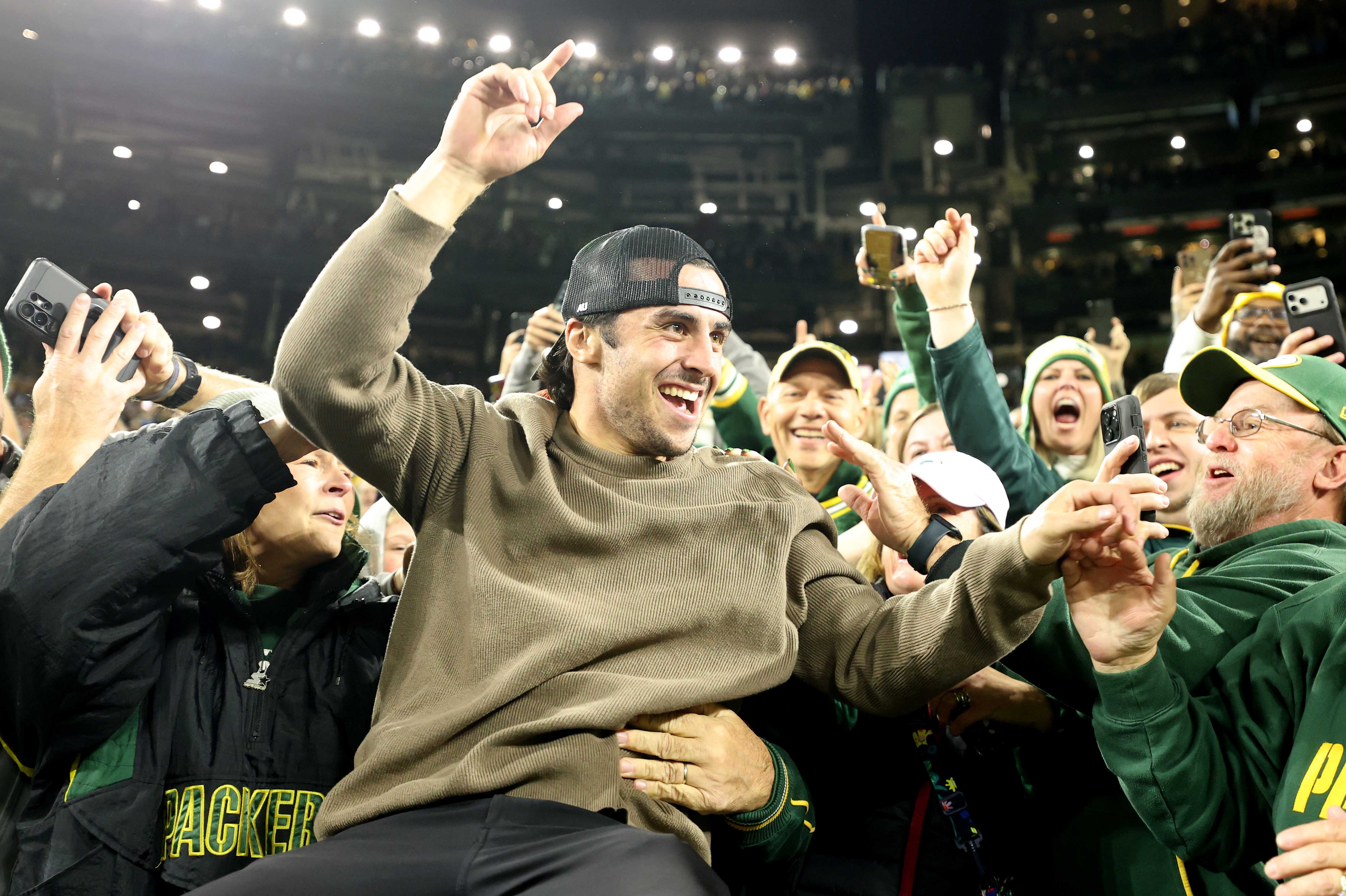 Brewers Bring World Series  celebration to Packers Game — Shorewood Sports news